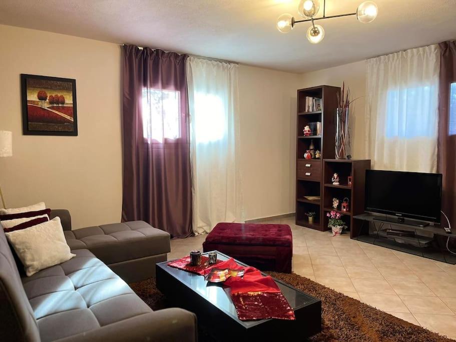 Trikala Home Luaran gambar